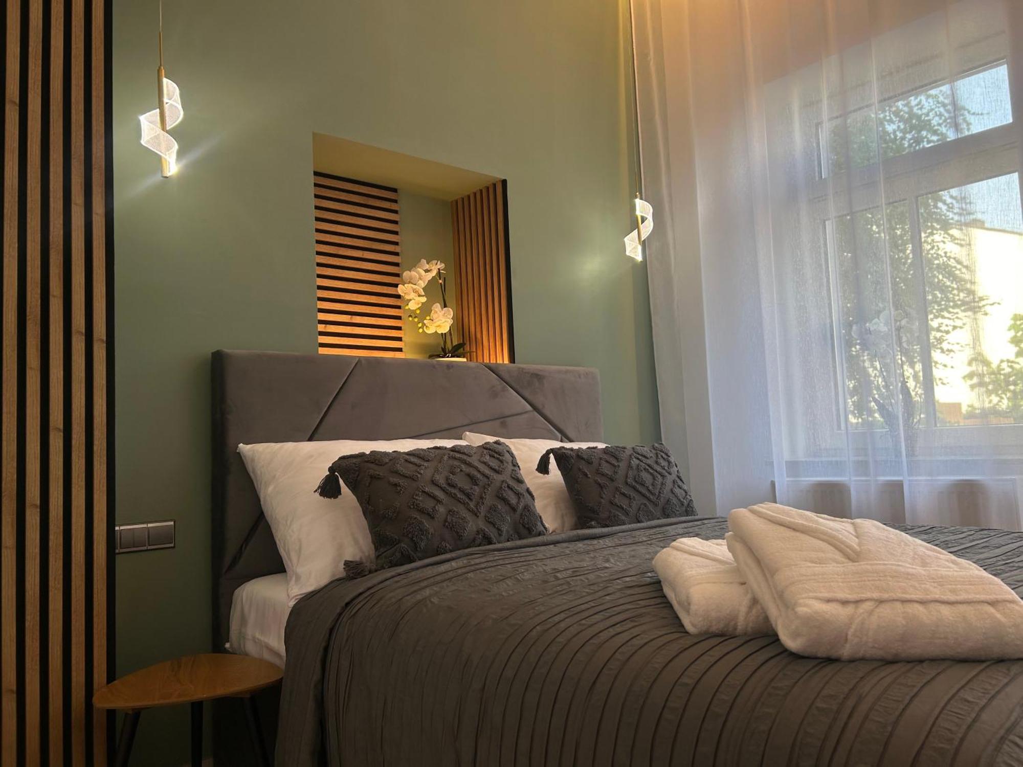 ברטיסלאבה Leo Apartment Suite & Private Spa Zone - Old City מראה חיצוני תמונה