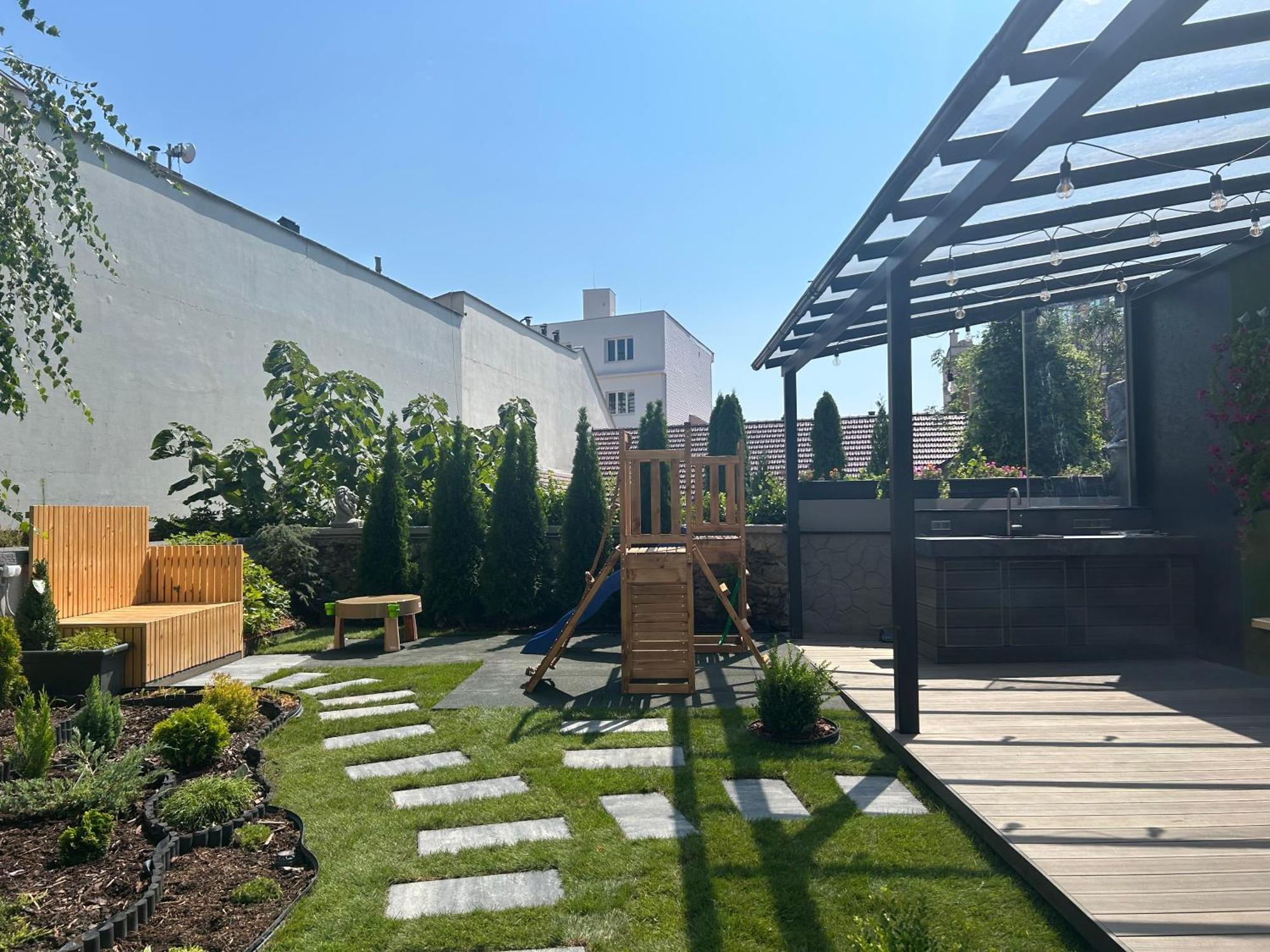 ברטיסלאבה Leo Apartment Suite & Private Spa Zone - Old City מראה חיצוני תמונה