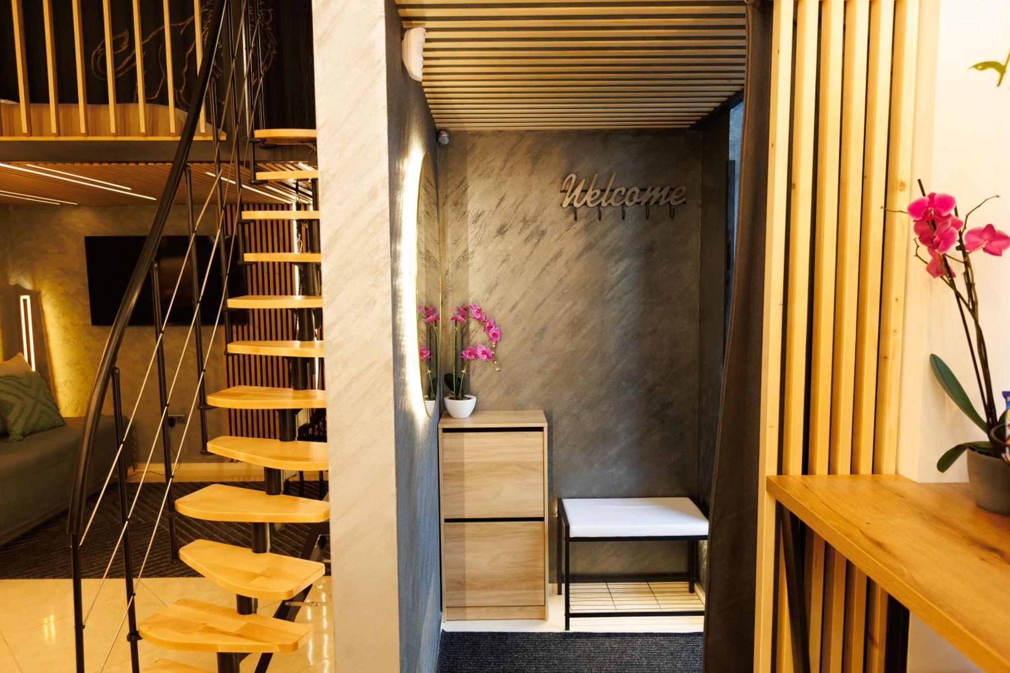 ברטיסלאבה Leo Apartment Suite & Private Spa Zone - Old City מראה חיצוני תמונה