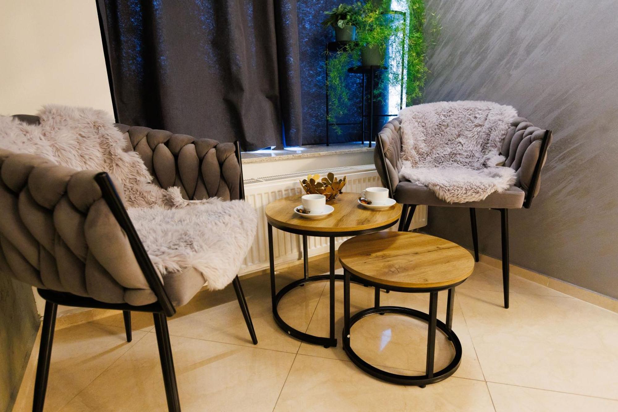 ברטיסלאבה Leo Apartment Suite & Private Spa Zone - Old City מראה חיצוני תמונה